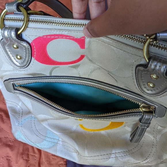 Colorblock Coach logo Purse - Picture 4 of 8